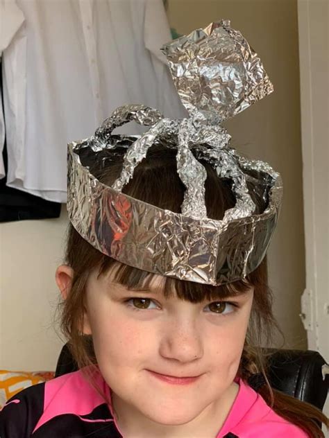 tin foil hat craft